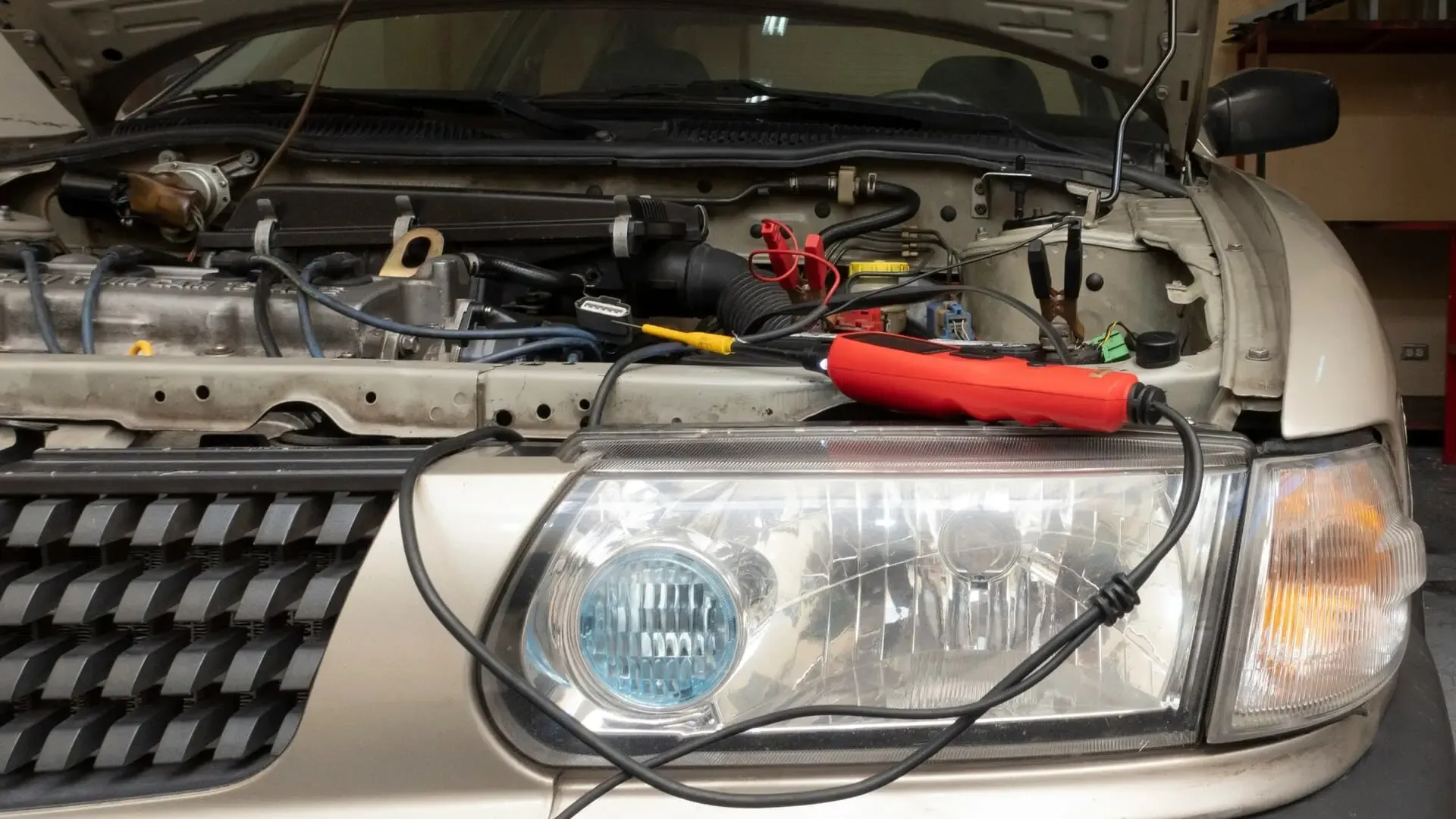 Image Électricien de maintenance automobile